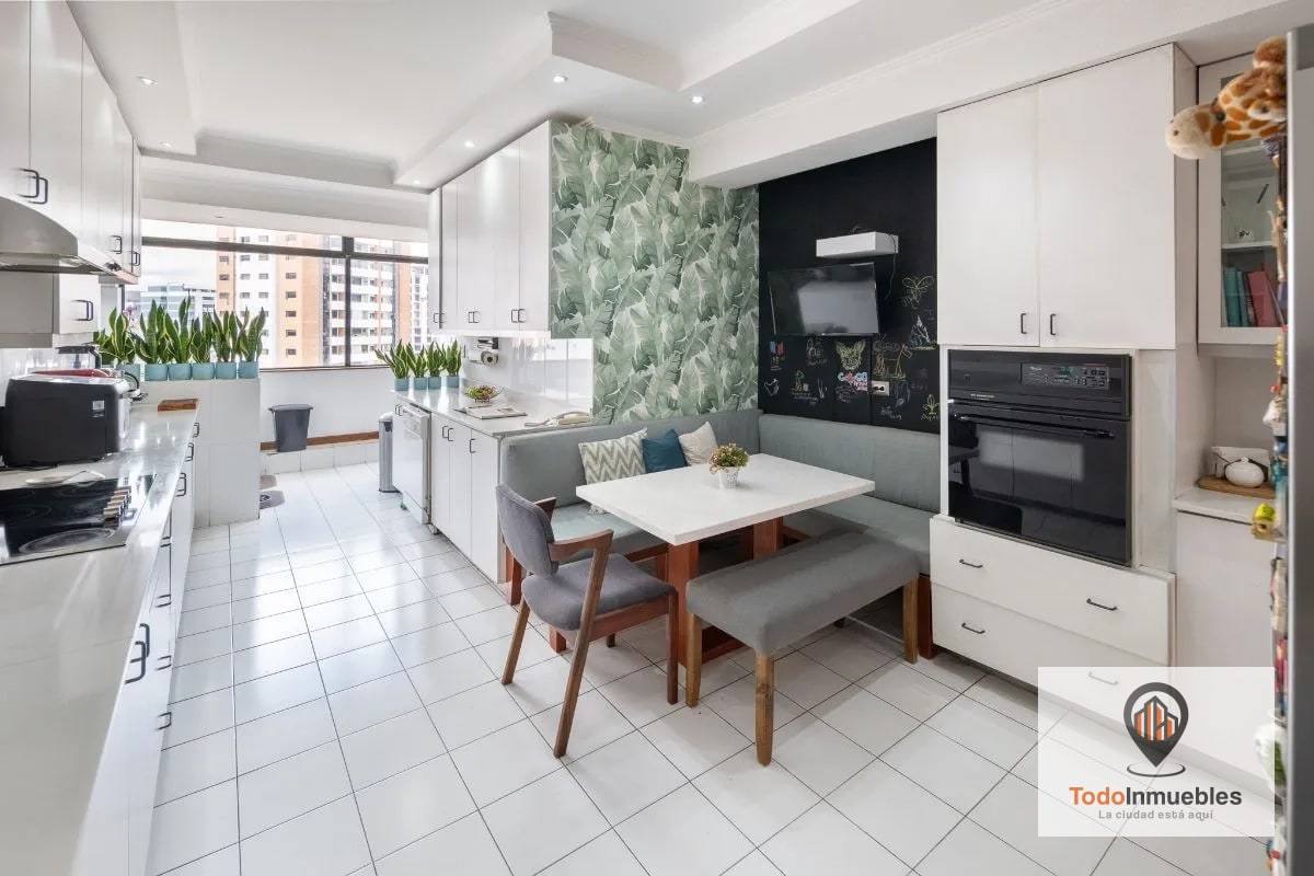 Apartamento Penthouse remodelado en Venta en z14 - 11