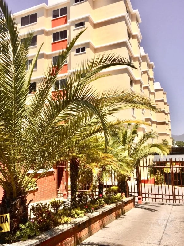 Zona 12 • Apartamento en Venta • Edificio Altos de la Colina - 14