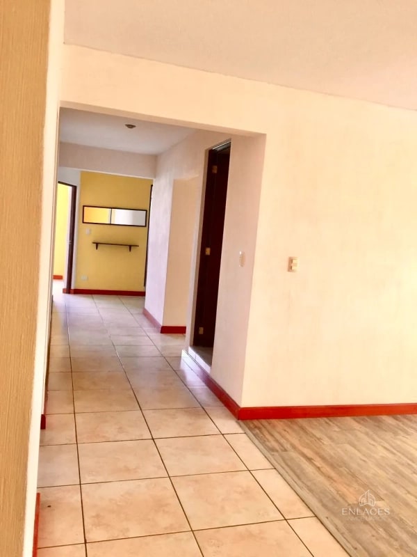 Zona 12 • Apartamento en Venta • Edificio Altos de la Colina - 4