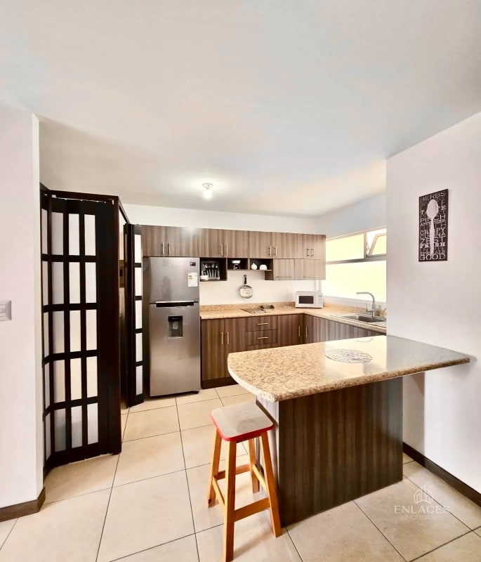 Zona 11 • Apartamento Amueblado en Renta • Santa María de las Charcas - 1