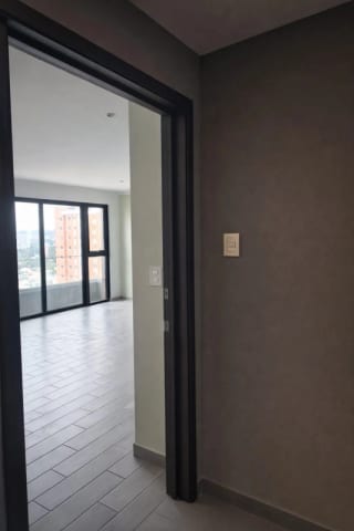APARTAMENTO EN VENTA EN ZONA 10 EDIFICIO EL PARQUE ZONA 10 — Apartamento en Venta en Parque 10, Zona 10, Guatemala, Ciudad — miniatura 2 de 6