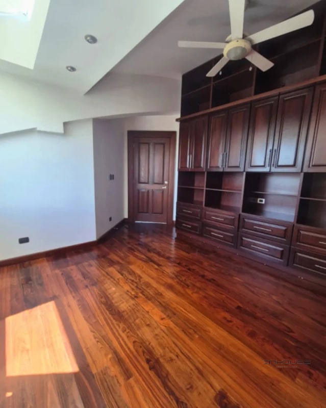 PENTHOUSE EN RENTA EN ZONA 14 CON DOS NIVELES Y TERRAZA - 8