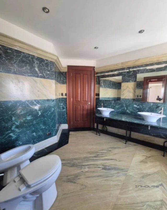 PENTHOUSE EN RENTA EN ZONA 14 CON DOS NIVELES Y TERRAZA - 11
