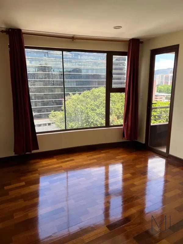 Apartamento en Renta | Santa María | Zona 10 | Amplio y ubicación privilegiada — Apartamento en Alquiler en Santa María, Zona 10, Guatemala, Ciudad — foto 6 de 8
