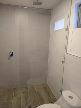 Apartamento en alquiler, Edificio Segheria, zona 14 — Apartamento en Alquiler en Segheria, Zona 14, Guatemala, Ciudad — miniatura 2 de 13