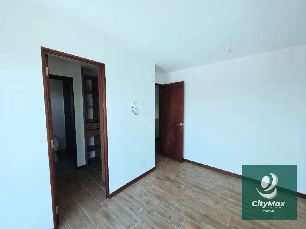 Apartamento en Venta en Edificio Nuvó El Naranjo Zona 4 de Mixco - 3