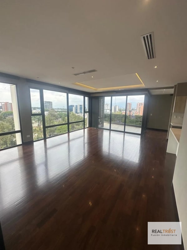 Apartamento en Renta zona 14; EDIFICIO SANTA INES DEL PARQUE - 1