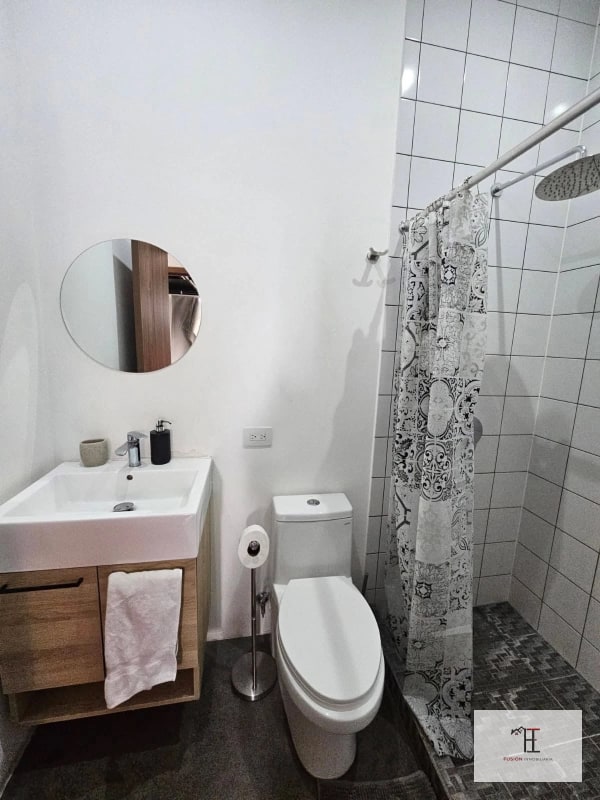 Vendo apartamento edificio  ATOM  Zona 4 - 3