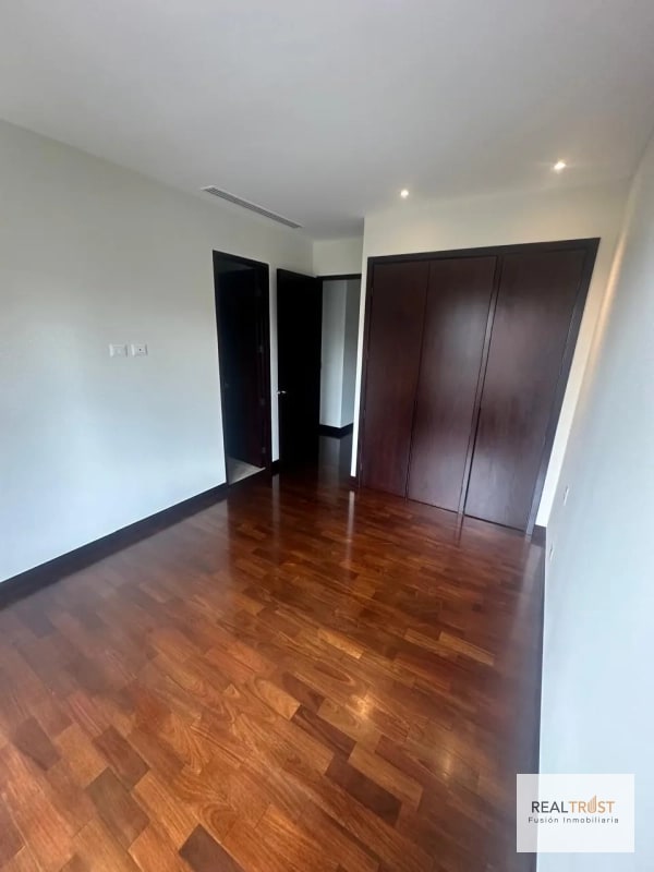 Apartamento en Renta zona 14; EDIFICIO SANTA INES DEL PARQUE - 7