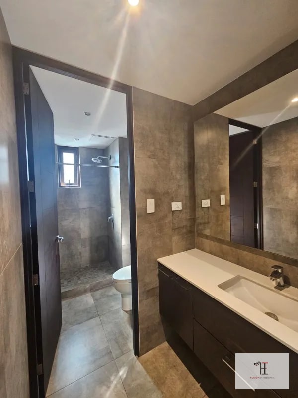 Vendo Apartamento LIV Zona 15 Vista Hermosa 1 - 7