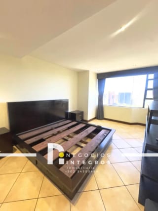 APARTAMENTO EN MILENIA ZONA 10 – 2 HAB + ESTUDIO, NIVEL ALTO — Apartamento en Alquiler en Milenia, Zona 10, Guatemala, Ciudad — miniatura 5 de 16