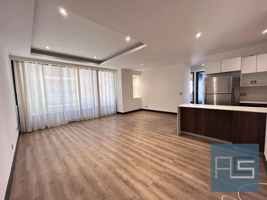Amplio apartamento en renta de 2 hab en zona 10 - 1