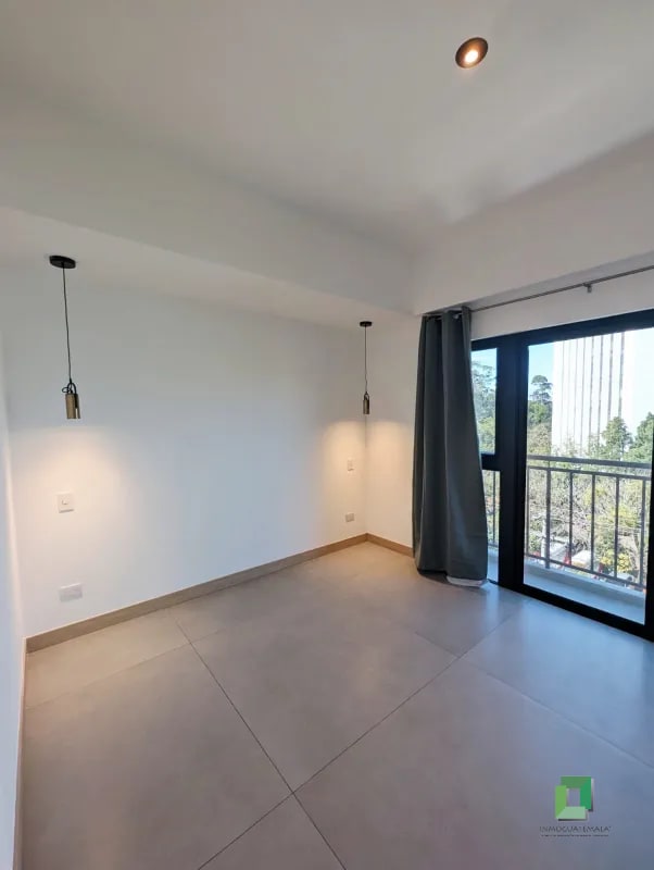 Apartamento en Renta zona 10 - 7
