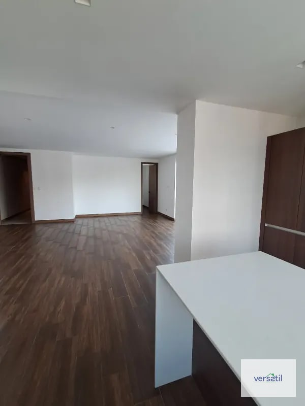 Bello apartamento NUEVO en Venta zona 15 - 17