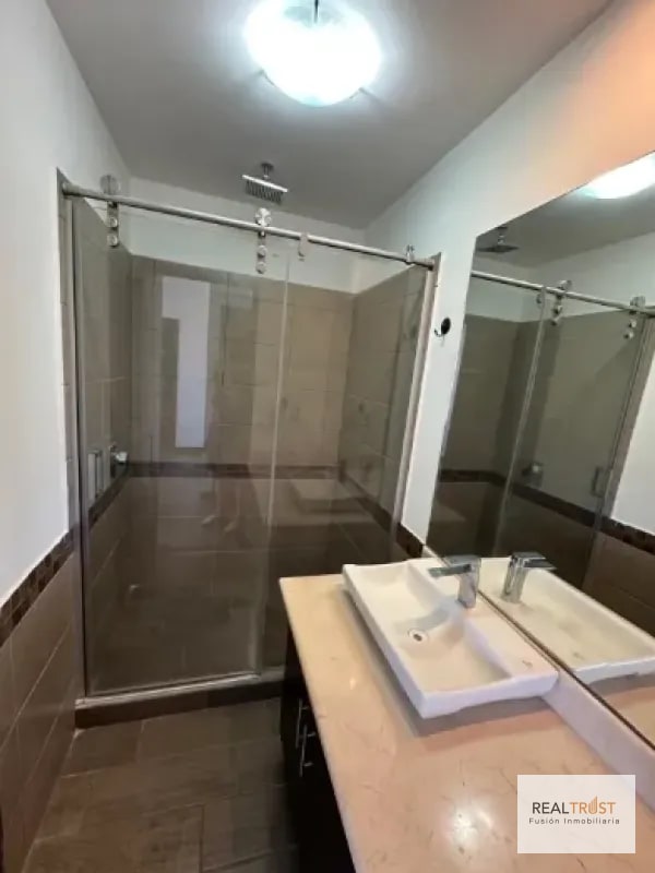 Apartamento en Renta en Zona 10 – Edificio Verona! - 7