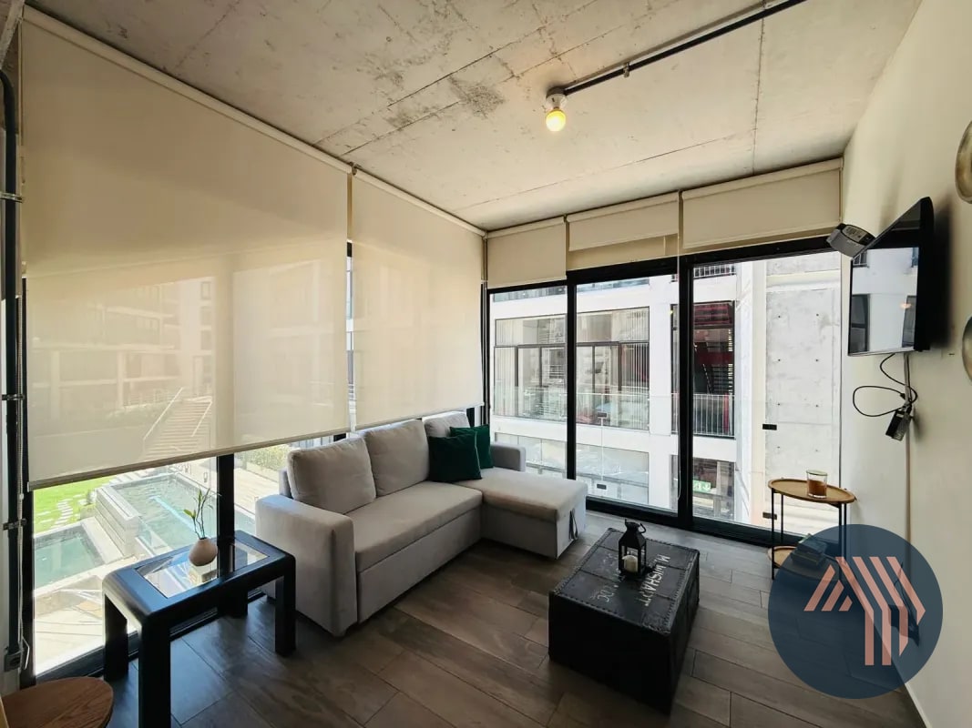VENTA DE MODERNO APARTAMENTO AMUEBLADO - SHIFT CAYALÁ, ZONA 16 - 16