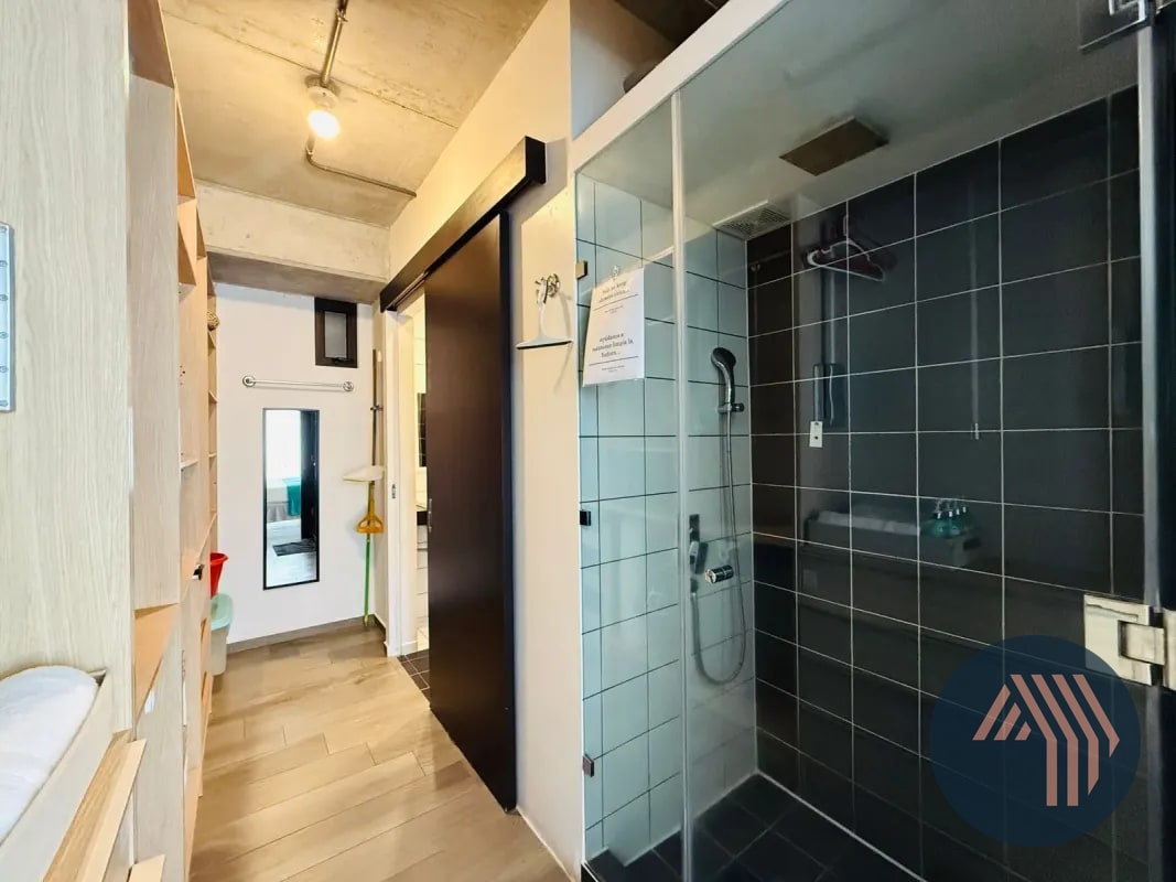 VENTA DE MODERNO APARTAMENTO AMUEBLADO - SHIFT CAYALÁ, ZONA 16 - 13