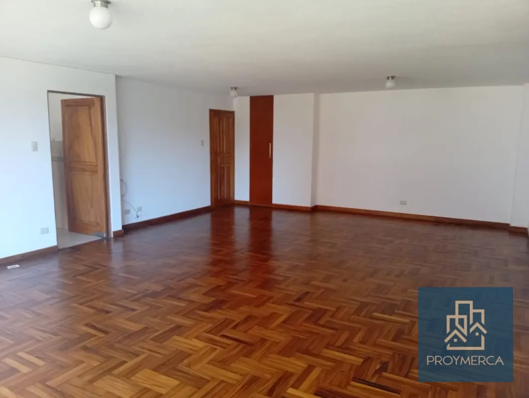Apartamento en Alquiler, Edificio Vista Real, Zona 10 - 14