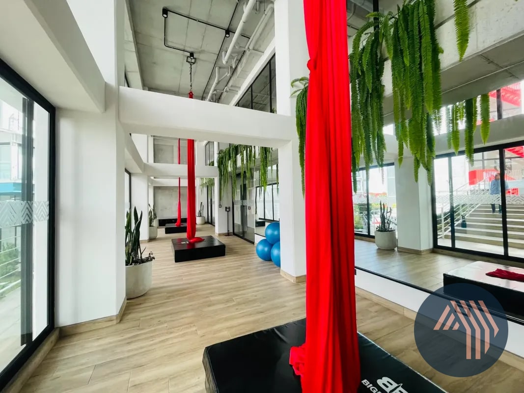 VENTA DE MODERNO APARTAMENTO AMUEBLADO - SHIFT CAYALÁ, ZONA 16 - 7