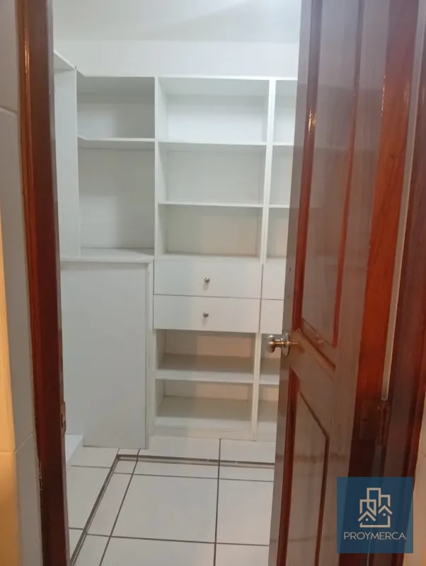 Apartamento en Alquiler, Edificio Vista Real, Zona 10 - 9