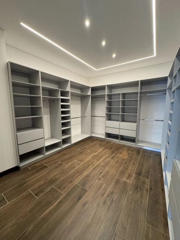 VENDO EXCLUSIVO PENTHOUSE CON TERRAZA GRANDE -  MILENIA OAKLAND Z.10 — Apartamento en Venta en Milenia, Zona 10, Guatemala, Ciudad — foto 4 de 7