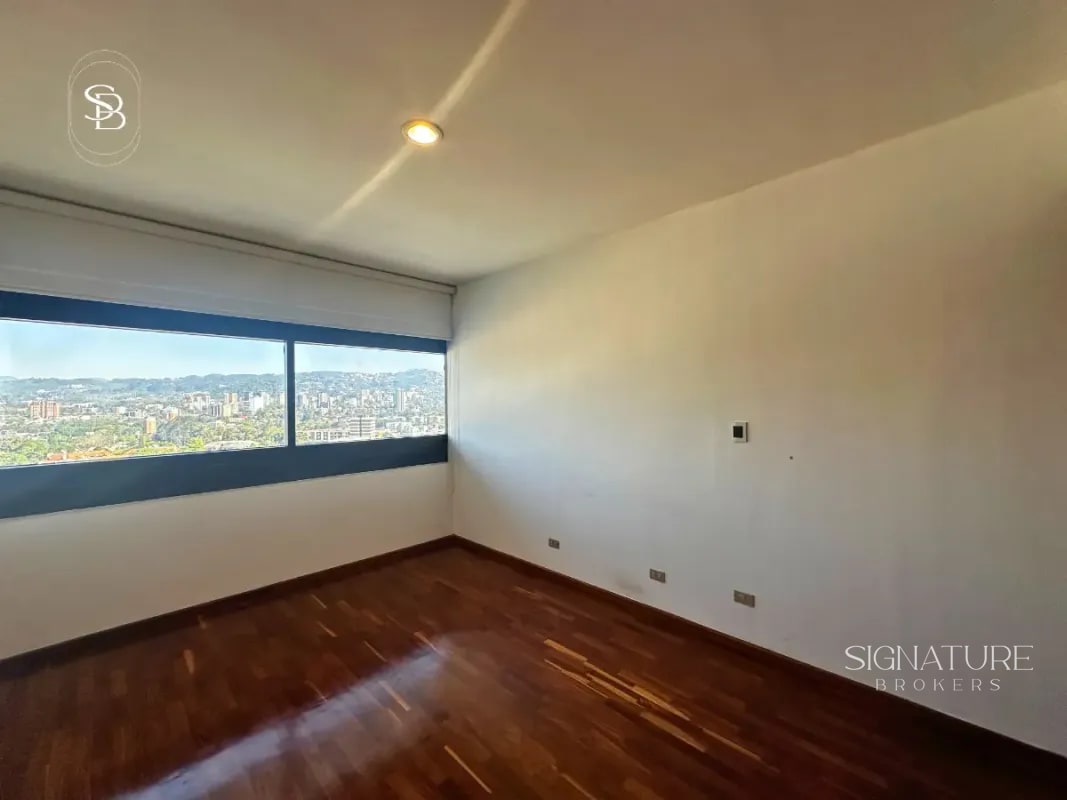 Apartamento en Renta – Edificio Tiffany I, Zona 10 - 8