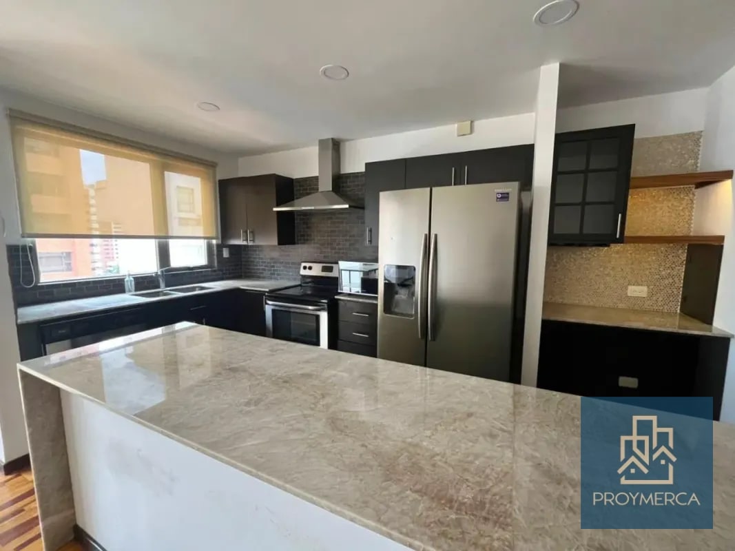Apartamento en venta, Edificio Torre Quarto, Zona 14 - 13