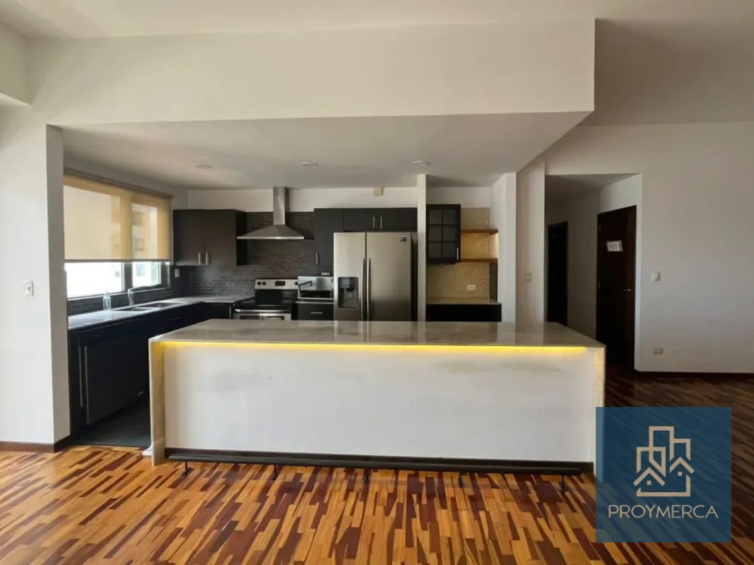 Apartamento en venta, Edificio Torre Quarto, Zona 14 - 12
