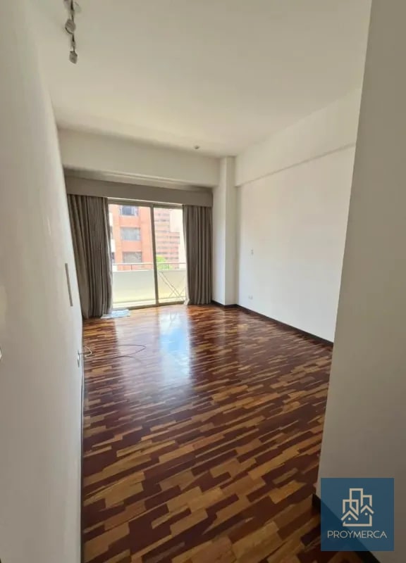 Apartamento en venta, Edificio Torre Quarto, Zona 14 - 6