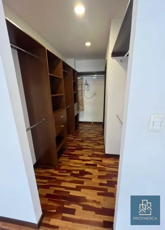 Apartamento en venta, Edificio Torre Quarto, Zona 14 - 2
