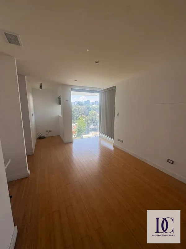 📍 APARTAMENTO EN VENTA – 2 HAB + DOBLE ALTURA | ATRIUM | ZONA 10 - 8