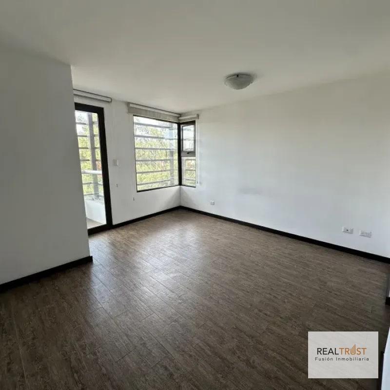 RENTO AMPLIO APARTAMENTO ZONA 15 - 3
