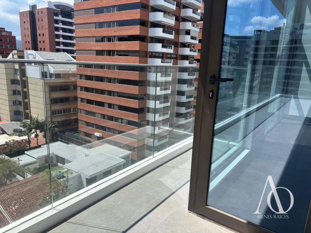 Apartamento en Alquiler / Venta Edificio Echo, zona 14 N7 / EN DIRECTO 02 T2 - 4
