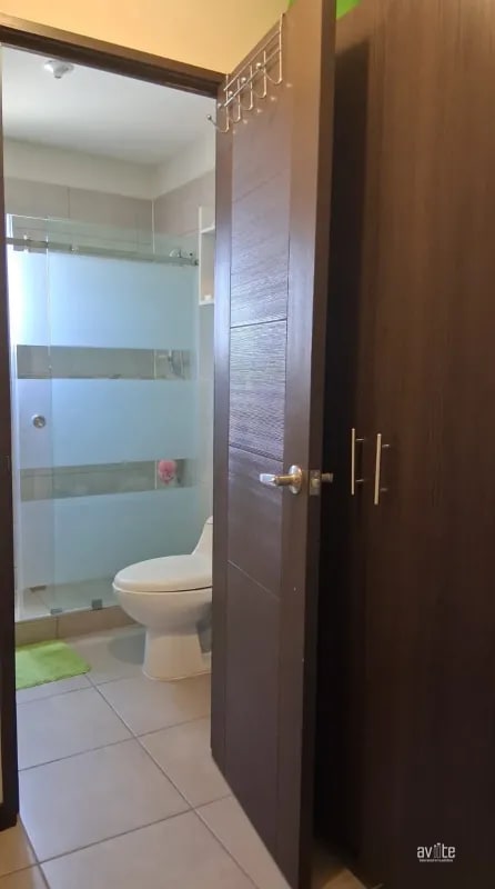 Condado Naranjo en Alameda Norte, Coruña.    Q1,750,000 negociables. - 8