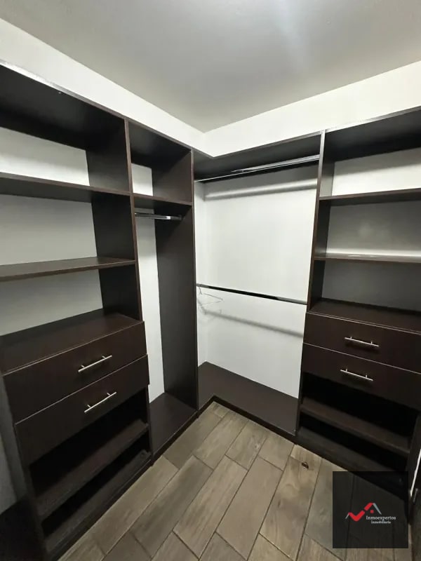 APARTAMENTO EN RENTA EN ZONA 10, EDIFICIO VERONA - 13