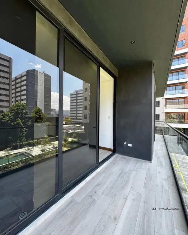 APARTAMENTO EN RENTA ZONA 10 PARA ESTRENAR - 5