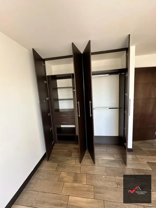 APARTAMENTO EN RENTA EN ZONA 10, EDIFICIO VERONA - 10