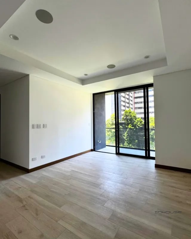 APARTAMENTO EN RENTA ZONA 10 PARA ESTRENAR - 9