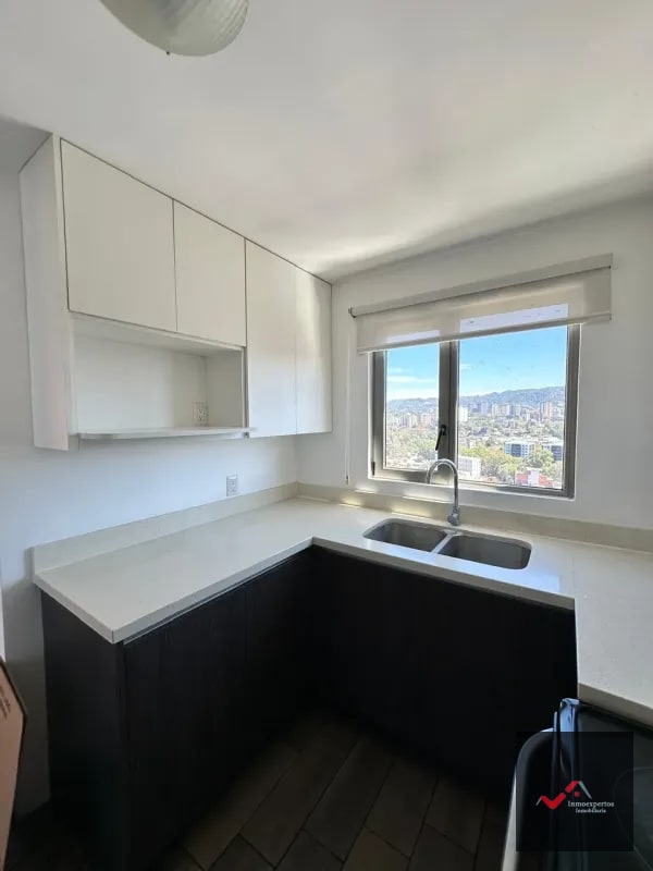 APARTAMENTO EN RENTA EN ZONA 10, EDIFICIO VERONA - 5