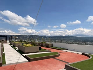 Lindo apartamento en alquiler zona 10 — Apartamento en Alquiler en Atarah, Zona 10, Guatemala, Ciudad — miniatura 1 de 13