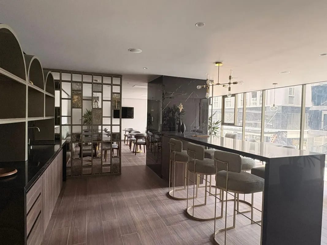 Lindo apartamento en alquiler zona 10 — Apartamento en Alquiler en Atarah, Zona 10, Guatemala, Ciudad — foto 12 de 13