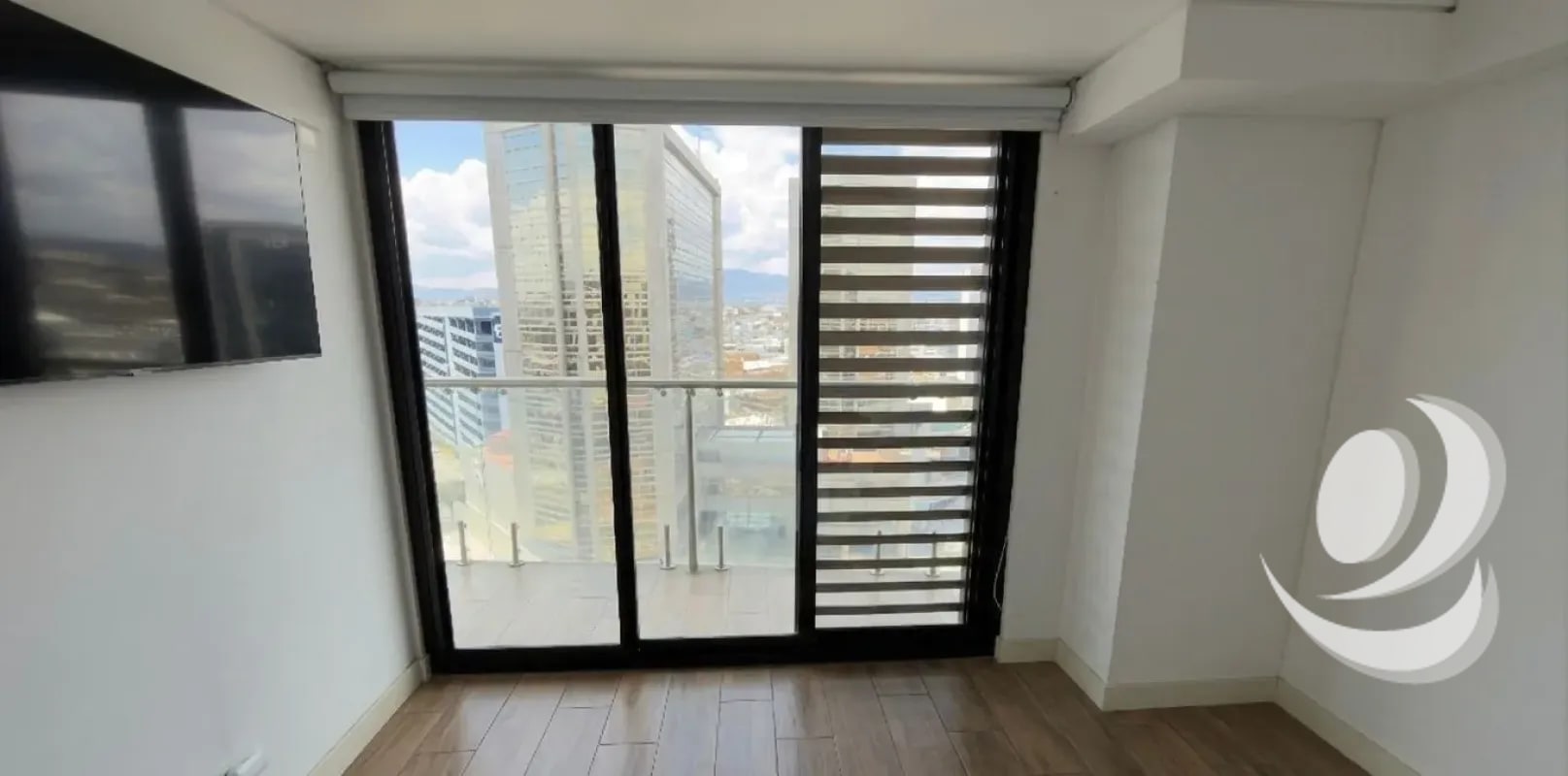 Exclusivo Apartamento en Venta | Edificio QUO, Zona 4 - 14