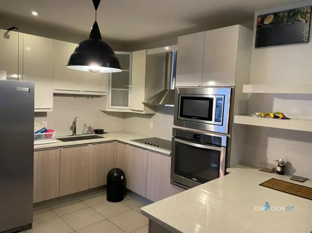 APARTAMENTO EN VENTA ZONA 14, NIVEL ALTO 4/D - 7