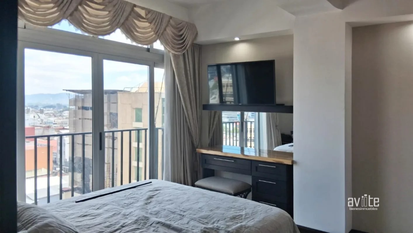 Centro Vivo, zona 1.  Apartamento de 2 habitaciones con derecho a 1 parqueo   $205000 - 4