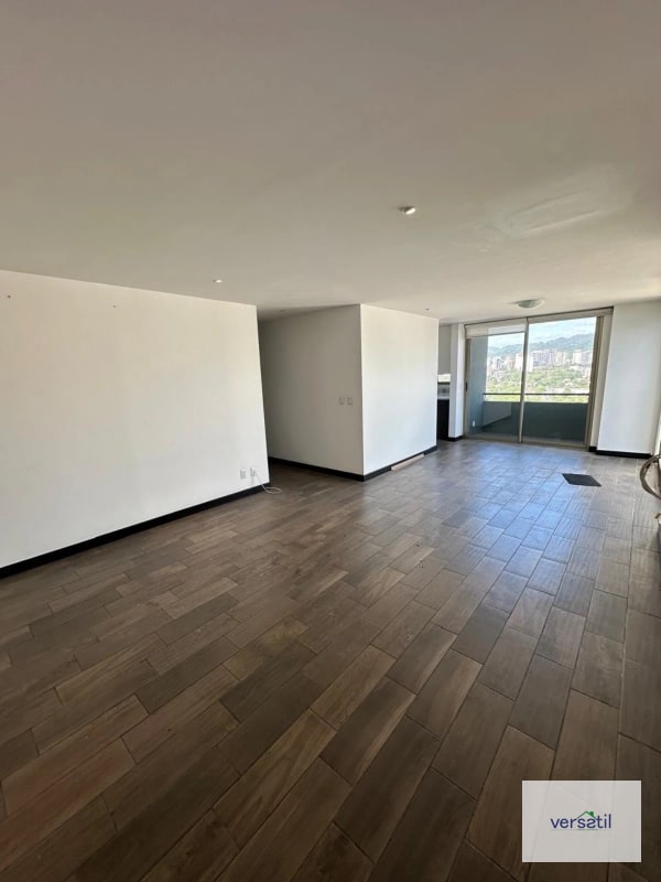 Lindo Apartamento en alquiler zona 10 Penthouse - 16