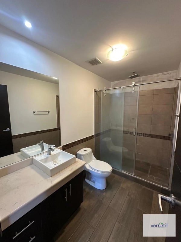 Lindo Apartamento en alquiler zona 10 Penthouse - 11