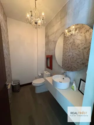 Apartamento amueblado en renta Oakland zona 10 — Apartamento en Alquiler en Zona 10, Guatemala, Ciudad — miniatura 6 de 10