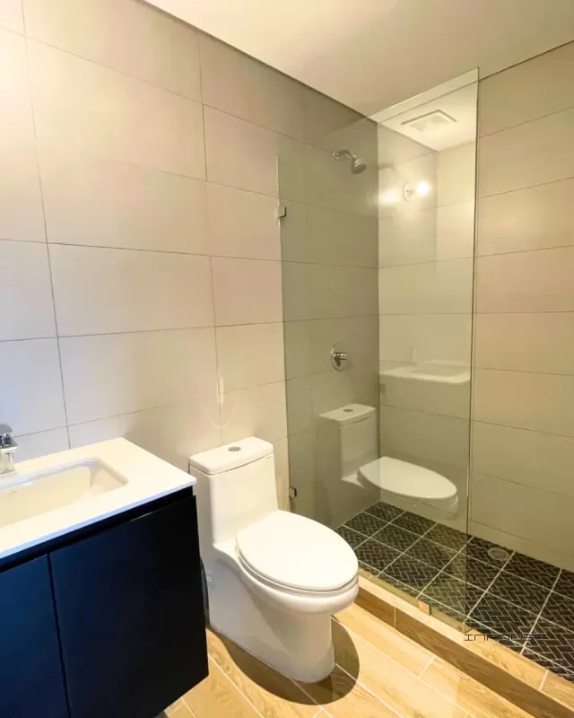 APARTAMENTO EN RENTA EN ZONA 4, SÉPTIMO. - 8