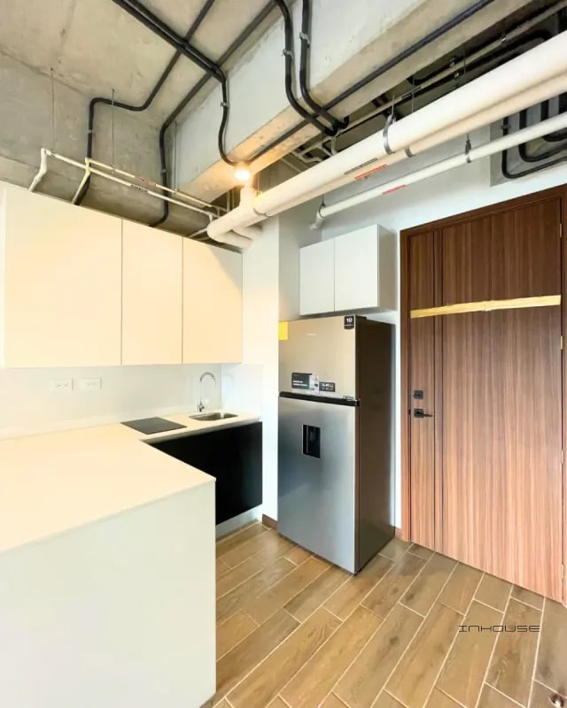 APARTAMENTO EN RENTA EN ZONA 4, SÉPTIMO. - 6