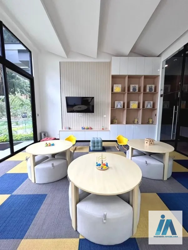 APARTAMENTO AMUEBLADO EN ALQUILER 📍 Reserva 5ta Avenida, Zona 14 - 3